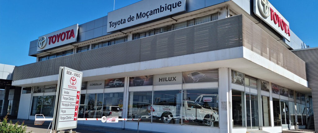 The CFAO group establishes operations in Mozambique and becomes exclusive distributor of Toyota and Hino