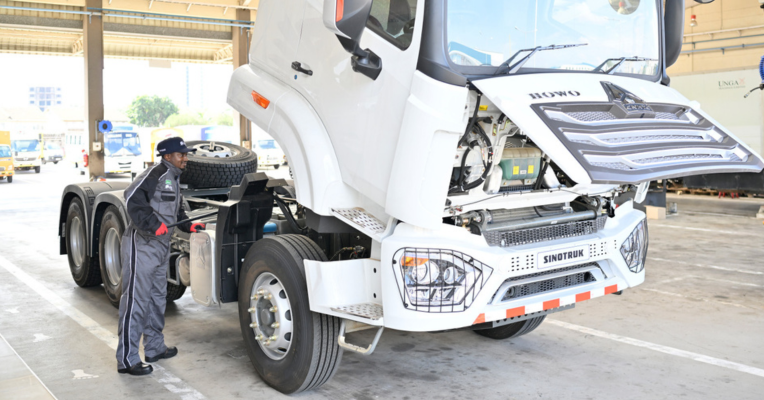 CFAO Equipment technicien maintenance camion