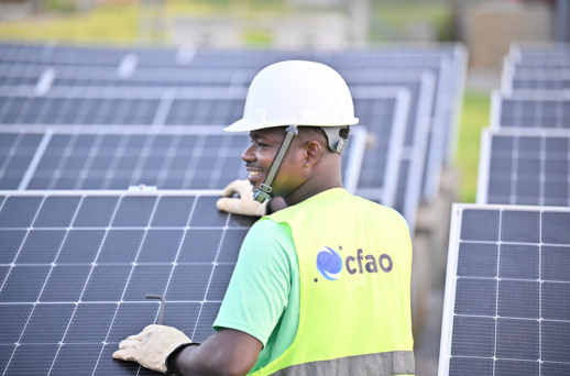 CFAO Green Infra panneaux solaires technicien